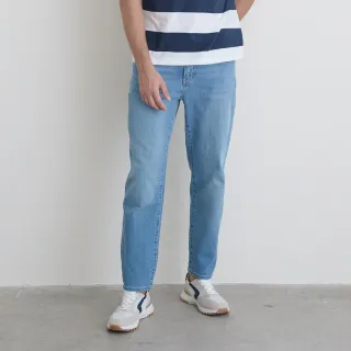 【GIORDANO 佐丹奴】男裝直筒高彈力牛仔褲(85 淺藍)
