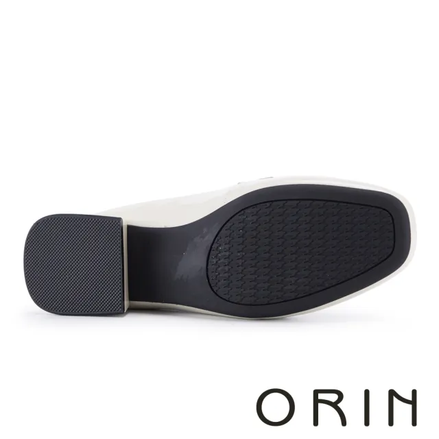 【ORIN】牛漆皮金屬飾方頭低跟鞋(米白)
