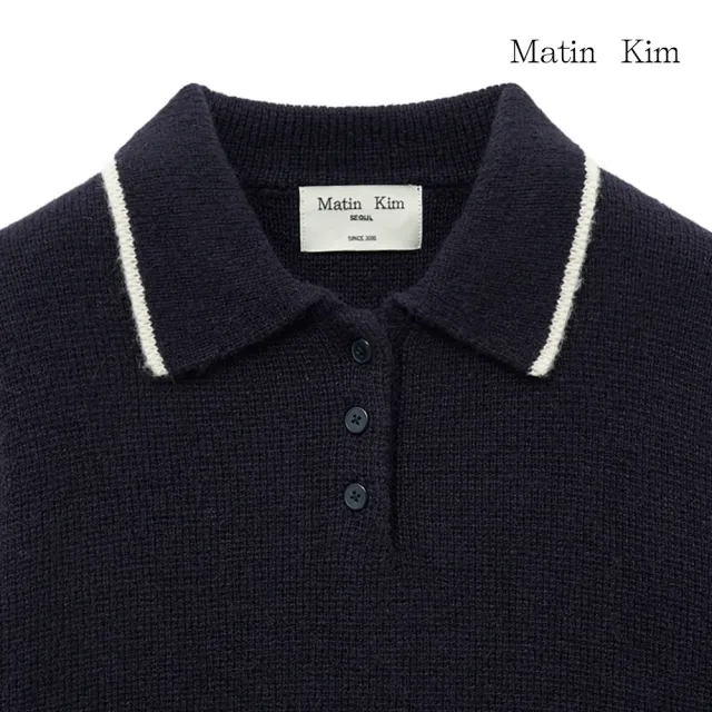 【MATIN KIM】領口滾邊針織LOGO上衣女款(深海軍藍)