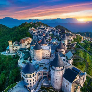 【喜鴻假期】【峴港曙光５日】夜宿巴拿山法國城堡美居、會安古鎮迦南島竹籃船、4U觀光船遊韓江浪漫晚餐