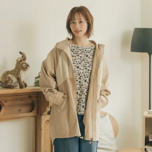 【MOSS CLUB】波浪坑條錯位拼接插肩連帽外套(卡 灰/魅力商品)