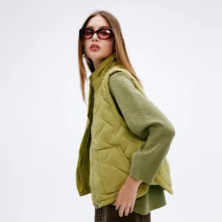 【KERAIA 克萊亞】開心果暖綠斜紋鋪棉背心