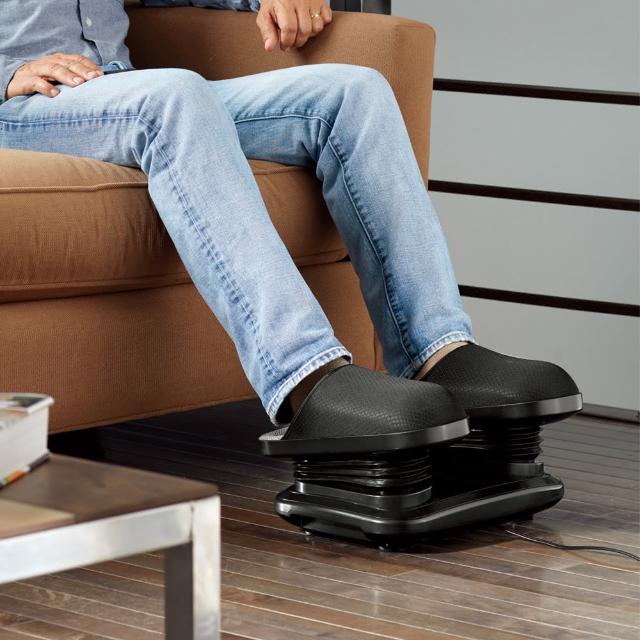 HOMEDICS 家醫 FMS-355H 腳底按摩機,採用指壓式按摩方式,搭配溫熱功能可加溫至40-45度,深入舒緩足底疲勞。尺寸36x31x21cm,重量4.4kg,插電式45W功率,適合日常在家使用。中國製造,BSMI許可R39624,1年保固。個人衛生用品,購買前請確認評估,無試用服務,一經使用影響退換權益。 HOMEDICS家醫 FMS-355H