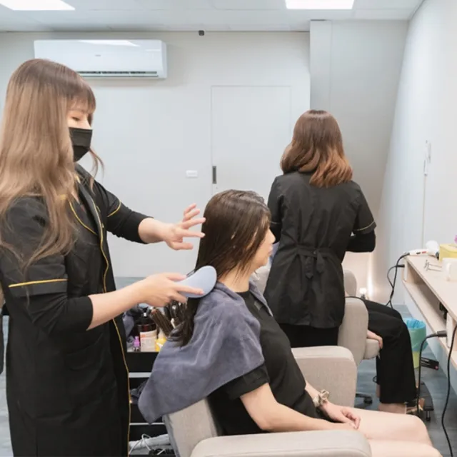 【默 越式頭療會館】越式經典放鬆舒壓洗髮+耳部方案60分(加贈耳燭)