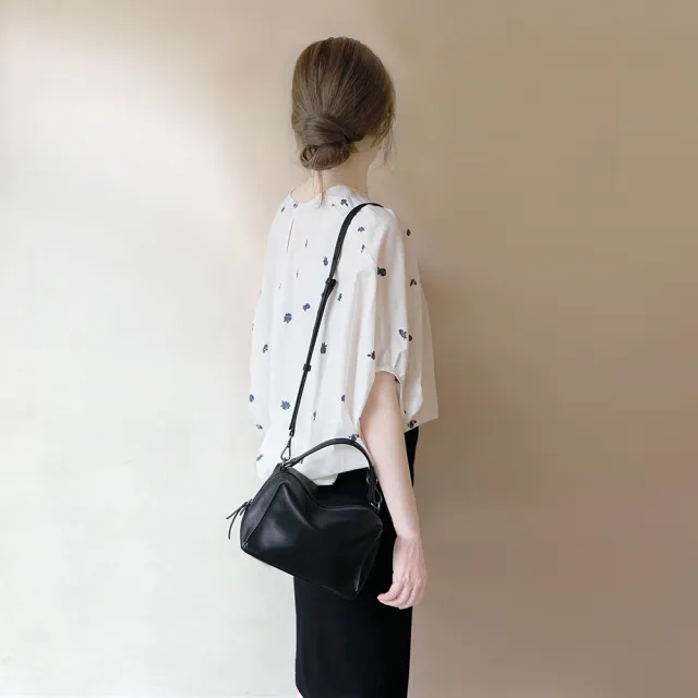 【Darker Than Black】雙11 Mini Valley Cube Shoulder Bag 迷你方型軟包/黑(真皮包包 斜背包/側