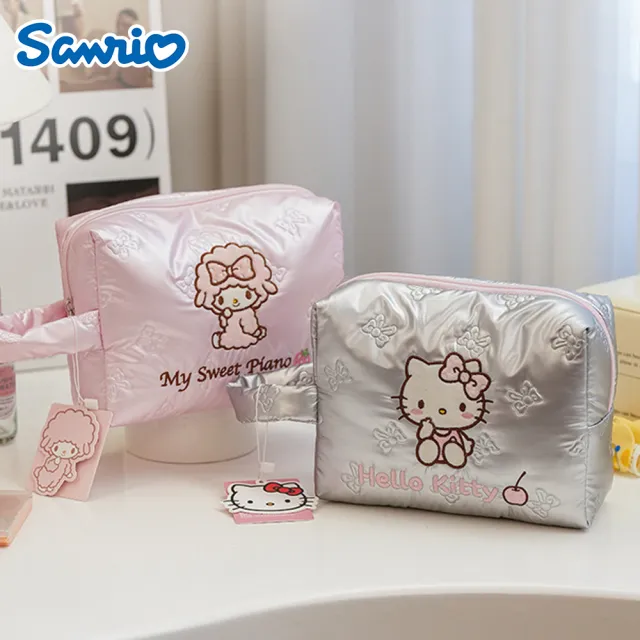 【SANRIO 三麗鷗】雙11 凱蒂貓彼安諾便攜手提化妝包(Hello kitty/Piano)