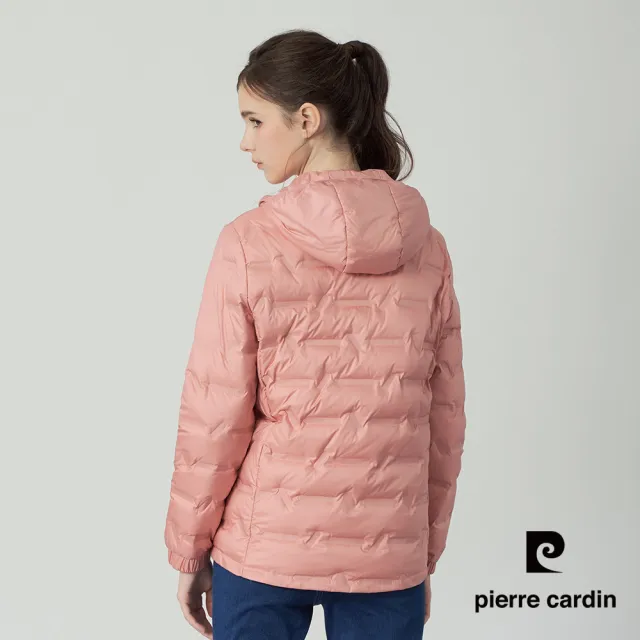 【pierre cardin 皮爾卡登】休閒服飾 女款 85%高含絨 保暖連帽羽絨外套-粉桃色(6255771-62)