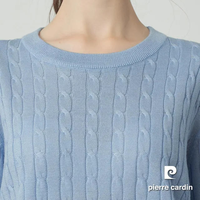 【pierre cardin 皮爾卡登】休閒服飾 女款 羊毛保暖麻花織紋長袖針織衫毛衣-藍灰色(6255471-33)
