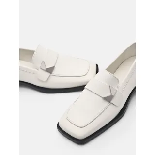 【PEDRO】Marion 真皮金屬裝飾樂福鞋-黑/深咖啡/白色(小CK集團品牌 官方直營 商務必備)