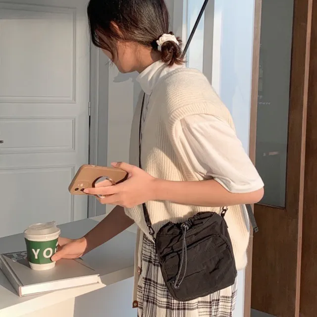 【MoonDy】雙11 包包 包包 女生包包 手機包 側背包 隨身小包 尼龍斜背包 男用包包 輕便小包 奶 