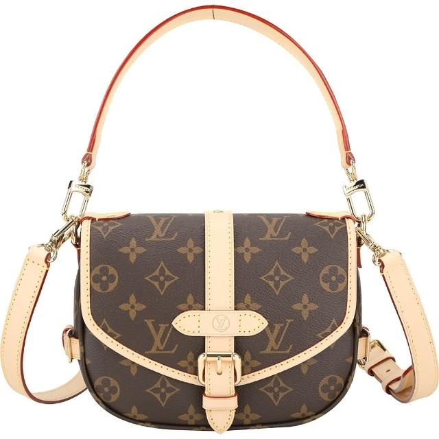 LV LOUIS VUITTON路易威登 M46740 Saumur BB 老花塗層帆布拼牛皮馬鞍包 LV LOUIS VUITTON 路易威登 M46740 Saumur BB 老花塗層帆布拼牛皮馬鞍包,全新未使用,咖啡色系、裸色系、金色系可選。外層為帆布與牛皮拼接,內層為微纖維襯裡,提供舒適使用體驗。配有短背帶與長背帶(可拆、可調),適合日常背負與旅行使用。商品為真品/義大利,無附贈禮盒與紙袋,請於下單前確認。