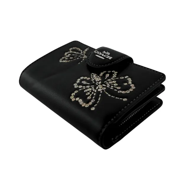 【COACH】仿刺繡皮革金字牌摺口釦式雙摺中夾(亮粉燙印/蝴蝶皮雕/黑色素面)