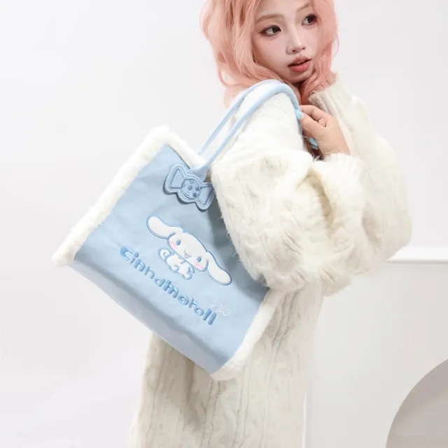 【SANRIO 三麗鷗】三麗鷗家族系列麂皮絨手提包 托特包(酷洛米/大耳狗/美樂蒂/凱蒂貓)