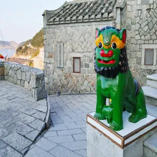 【喜鴻假期】【馬祖南北竿、東西莒、東引、大坵全覽５日】國之北疆．東引、安東坑道、芹壁下午茶