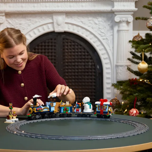 【LEGO 樂高】Icons 10361 佳節特快車(火車模型 居家擺設 積木 玩具)