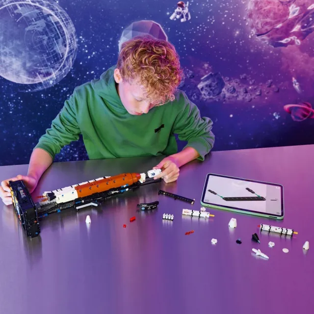 【LEGO 樂高】科技系列 42221 NASA Artemis 太空發射系統火箭(太空玩具 居家擺設 積木 玩具)
