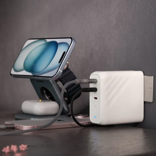 【ADAM 亞果元素】OMNIA Pro 140 140W 3孔旅行萬用急速電源供應器(送200cm 充電線及萬國轉接頭)