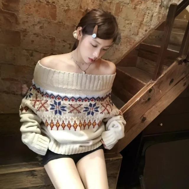 【D.studio】韓版寬鬆氣質一字領雪花提花針織上衣(毛衣長袖上衣保暖上衣秋冬女裝發熱衣保暖衣W697)