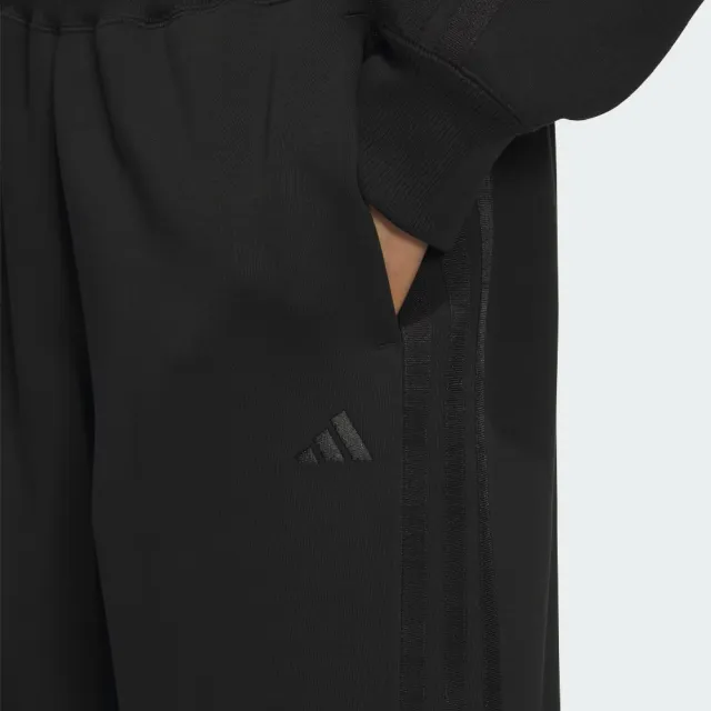 【adidas 愛迪達】ES+ 3S SWT PNT 女款 全黑 寬版 休閒褲 穿搭 KF8244
