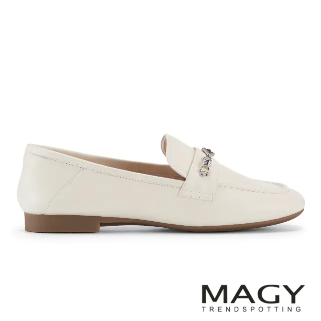 【MAGY】羊皮金飾綴釦優雅百搭平底樂福鞋 米色