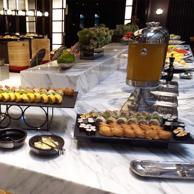 【海霸王】平日2人主餐+自助沙拉吧午或晚餐券(YOUBON)