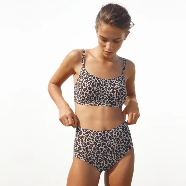 【Chantelle 仙黛爾】Soft Stretch.涼感無痕透氣無鋼圈輕運動女內衣 黑膚可選.16A20_0WU(超強彈力)