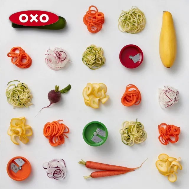 【美國OXO】華麗三刀蔬果削鉛筆機 切片器 刨絲器(輕鬆自製櫛瓜麵 蔬菜麵 可做3種麵條尺寸)