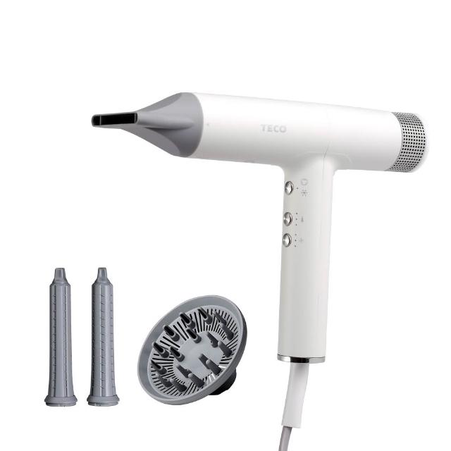 TECO東元 XYFXZ003 吹風機，採用負離子技術有效減少毛躁，擁有四段溫度及三段風速調整，適合各種髮質需求。主機尺寸長19.9 x 寬4.62 x 高18.5 cm，輕巧僅474g，1400W強力瓦數快速乾髮。標準配件包含烘罩器及速乾護髮吹嘴，其他配件有左右自動捲髮器x2，輕鬆在家完成專業造型。電壓110V，產地中國，BSMI許可R55287，享1年保固。白色系設計，機身不可折疊，無國際電壓。