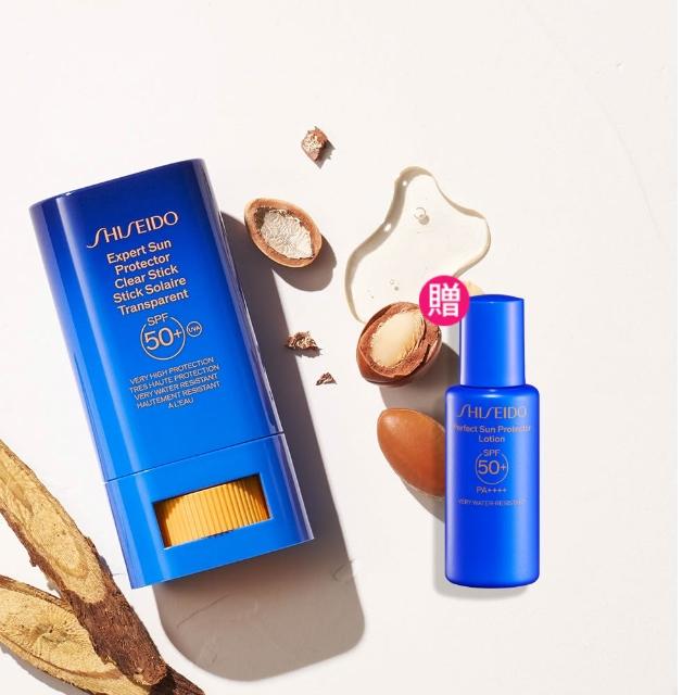 資生堂推出全新夏熱防禦果凍防曬棒,輕便易攜,適合日常外出使用。採用高SPF值配方,有效防禦紫外線,同時擁有清爽不黏膩的質地,讓肌膚保持輕盈感。無油配方,不堵塞毛孔,適合所有肌膚型別。 SHISEIDO資生堂 夏熱防禦果凍防曬棒