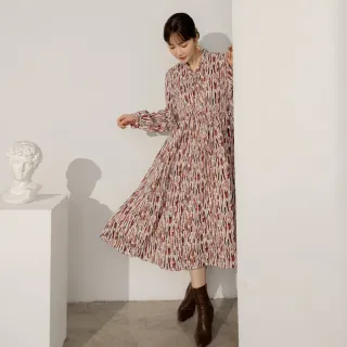 【OB 嚴選】滿版印花半開襟綁帶領結寬鬆洋裝 《MD0008》