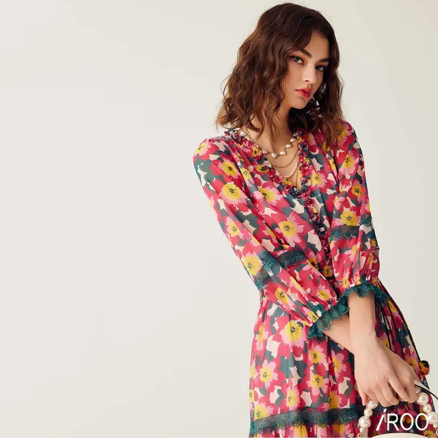 【iROO】炫彩花卉印花洋裝