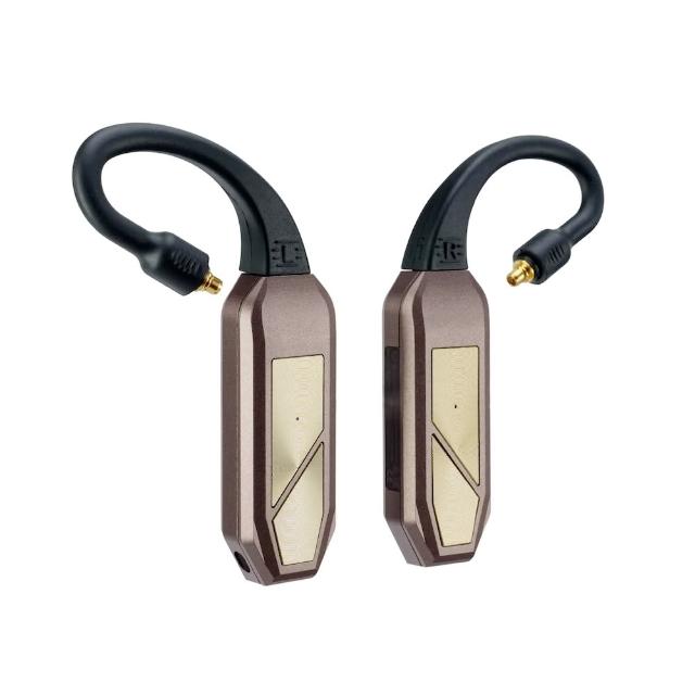 IFI Go Pod Max 是一款高品質無線音響，提供高解析度音質與高度可調設計，適合室內外使用。內建高功率驅動器與高保真喇叭，支援 Bluetooth 5.2 連線，可無線播放音樂。輕便易攜，適合戶外活動與居家使用，是追求音質與便利性的理想選擇。