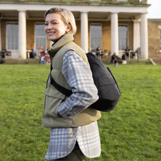 【HEALTHY BACK BAG】官方直營-基本款 TEXTURED NYLON SMALL 斜背包-經典黑 男包 女包 側背包 大容量包