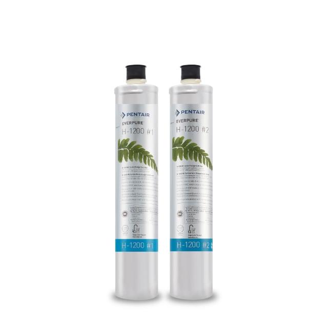 Everpure 愛惠浦 H1200 是美國原裝進口的高效能濾水器，專為 PURVIVE DUO-H1200 主機設計，提供優異的淨水效果。尺寸為 H63xW23xD13cm，重量約 2.56kg (±100g)，輕巧易安裝。公司貨正品，1入裝，新品瑕疵保固。Everpure 愛惠浦 H1200 過濾系統去除雜質、氯味與有害物質，確保飲用水安全健康，適閤家庭或商用使用。關鍵特點包括微米級過濾技術，安裝簡易，維護方便，是高階淨水裝置的理想選擇。