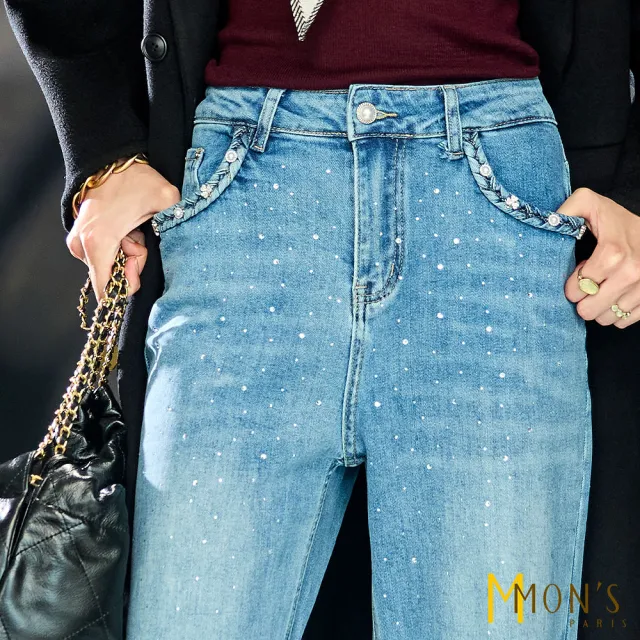 【MON’S】小香風飾袋燙鑽牛仔褲(直)