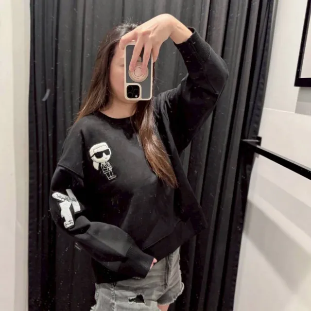 【KARL LAGERFELD 卡爾】Q版毛毛立體老爺logo刷毛運動厚磅大學T上衣 男女可穿