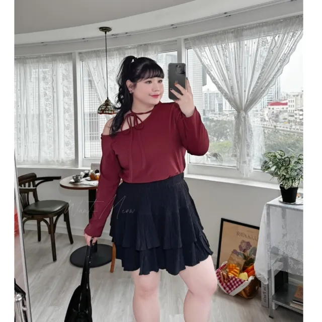 【Want-Meow】90公斤可穿/刷毛韓系小姐姐甜辣性感斜肩綁帶長袖上衣新年春酒(大碼/大尺碼/加大碼/長袖上衣)