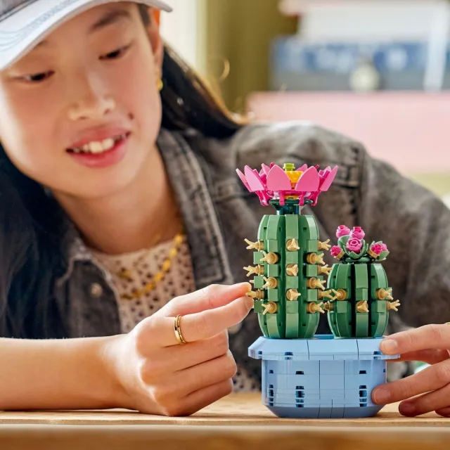 【LEGO 樂高】Botanicals 11509 開花仙人掌(花藝 居家擺設 積木 玩具)
