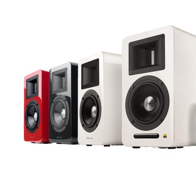 Edifier AIRPULSE A100 PLUS 是一款高價效比的書架型多媒體喇叭，支援藍芽連線，提供高品質音效。產品有黑色、紅色、白色三種顏色選擇，適閤家庭或辦公室使用。內附電源線、音源線、光纖線、遙控器、手套與說明書，方便即時使用。產品尺寸為160*283*225，重量14KG，電源為110V，提供1年保固。