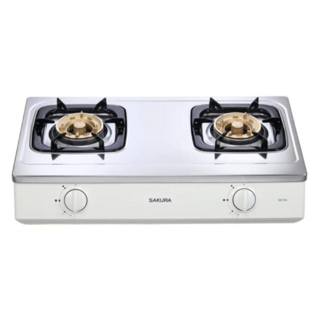 SAKURA櫻花牌 G-613A SAKURA櫻花牌 G-613A 雙口瓦斯爐,採用不鏽鋼爐臺材質,耐用易清潔,適閤家庭廚房使用。傳統外擴火焰設計,提供均勻加熱效果,瓦斯消耗量8~9kW,能源效率達第二級。壓轉式點火操作簡便,機體尺寸(含爐架)700×410×195mm,臺灣製造,保固1年。規格包含G613A(NG1)天然瓦斯及G613A(LPG)液化瓦斯版本,BSMI許可字號R51085,標準安裝。