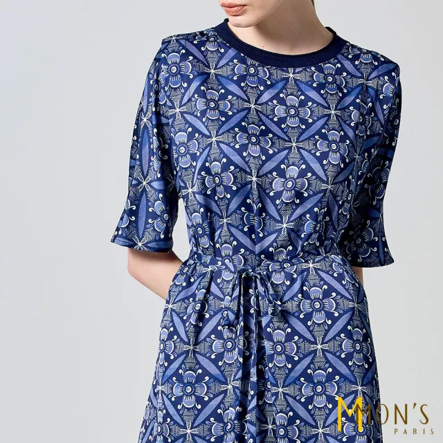 【MON’S】名品印花冰絲洋裝(直)