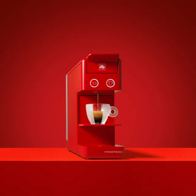 【illy】官方直營 Y3.3 膠囊咖啡機(紅色)