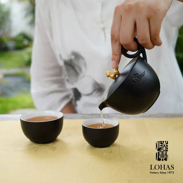 【LohasPottery 陸寶】馬上走運茶組-禪風黑/富貴紅(一壺搭配大小兩杯 喜慶禮盒 新年吉祥禮)