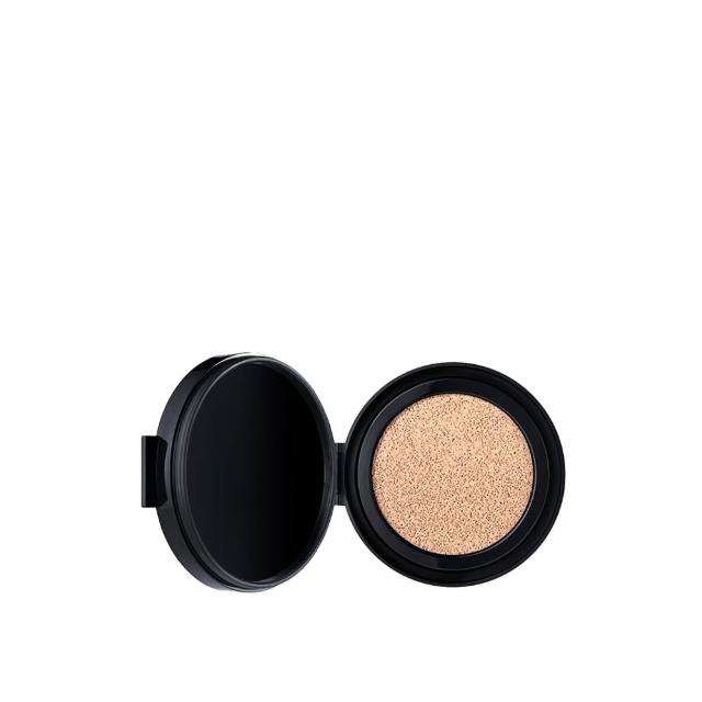 NARS 亮顏氣墊粉蕊 NARS 亮顏氣墊粉蕊為輕盈透氣的氣墊粉底,提供自然均勻的膚色與長效持妝效果,適合日常與特殊場合使用。其獨特的壓桿設計讓上妝更精準,輕拍即可均勻覆蓋全臉,打造無瑕透亮肌。