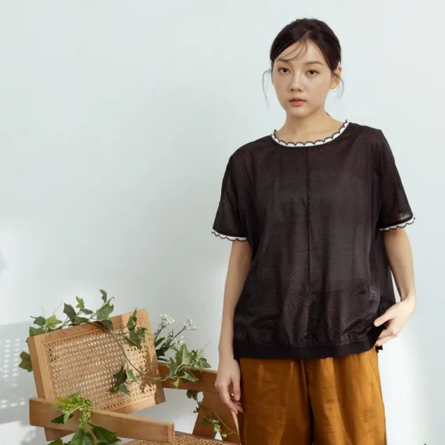 【MOSS CLUB】黑白編織花邊點點薄棉連袖上衣 藍 黑 白 綠(魅力商品)