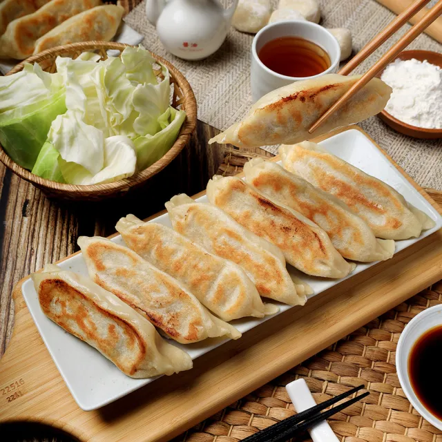 【朱記餡餅粥】黃金大鍋貼 7入*10盒(含運)