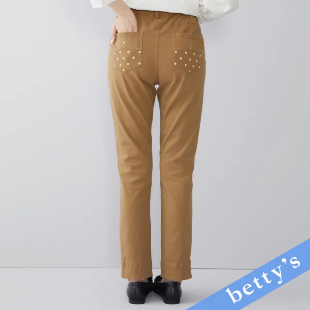 【betty’s 貝蒂思】點點蝴蝶結刺繡口袋休閒褲(卡其)