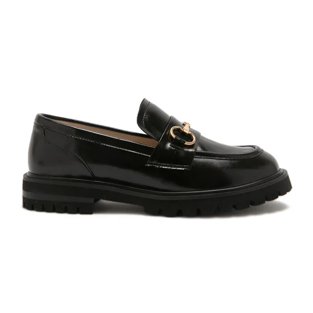 【steve madden】經典素面馬銜釦樂福鞋 TWIZA(鏡黑色)