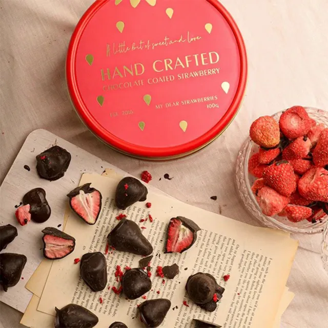 【MyDearStrawberries】超薄層手工黑巧白巧草莓 10入獨立袋裝(草莓巧克力/送禮推薦/情人節/甜點伴手禮)