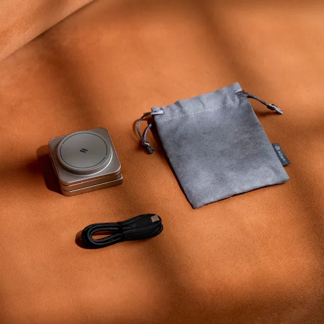 【ADAM 亞果元素】Mag 3 Ultra Qi2.2 25W 折疊式三合一無線充電座(無線/Magsafe)